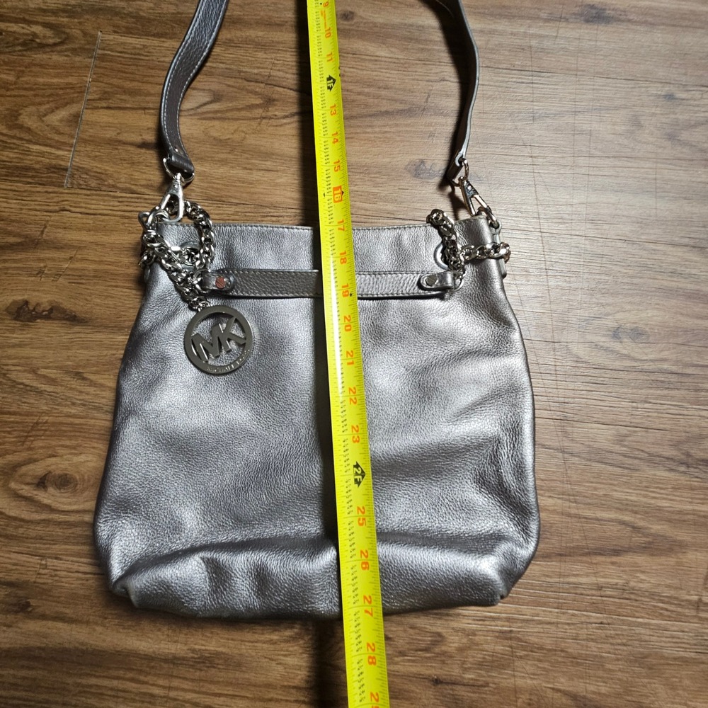 Michael Kors Metallic Silver Leather Crossbody Bag Chain Strap Convertible - Picture 5 of 6